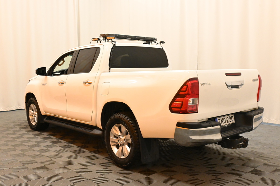 Toyota Hilux vaihtoauto