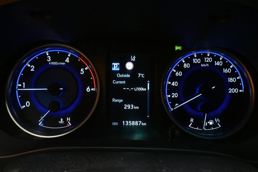 Toyota Hilux vaihtoauto