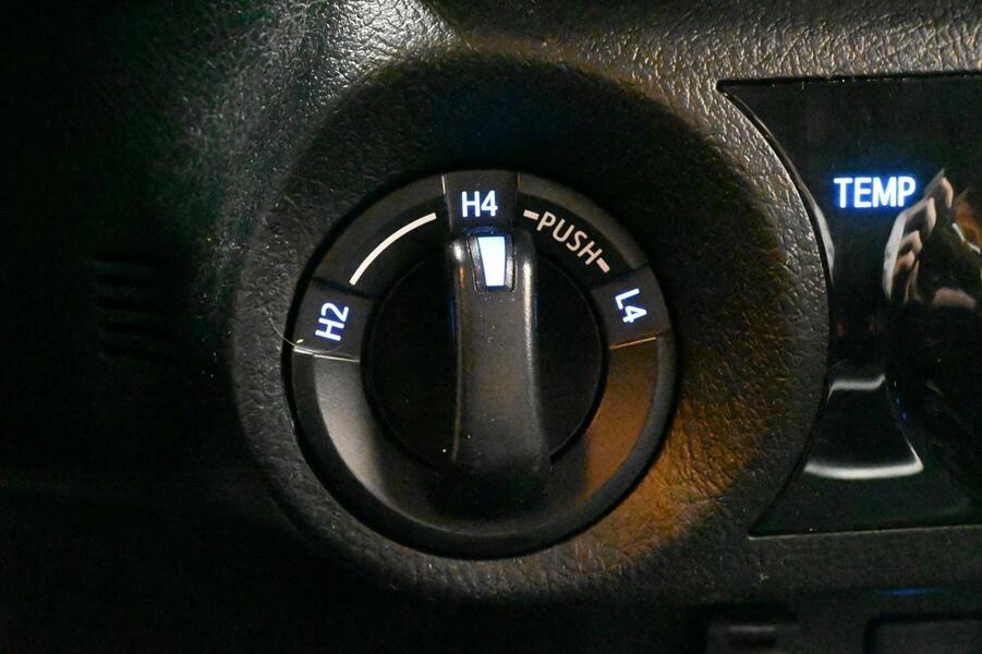 Toyota Hilux vaihtoauto