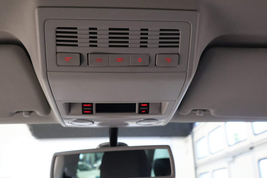 Volkswagen Caravelle vaihtoauto