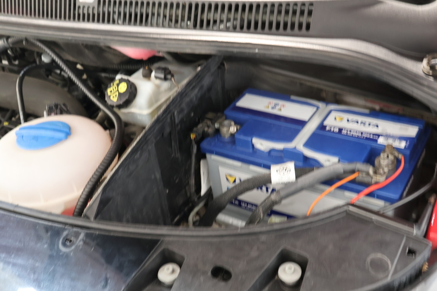 Volkswagen Caravelle vaihtoauto