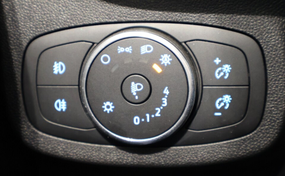 Ford Fiesta vaihtoauto