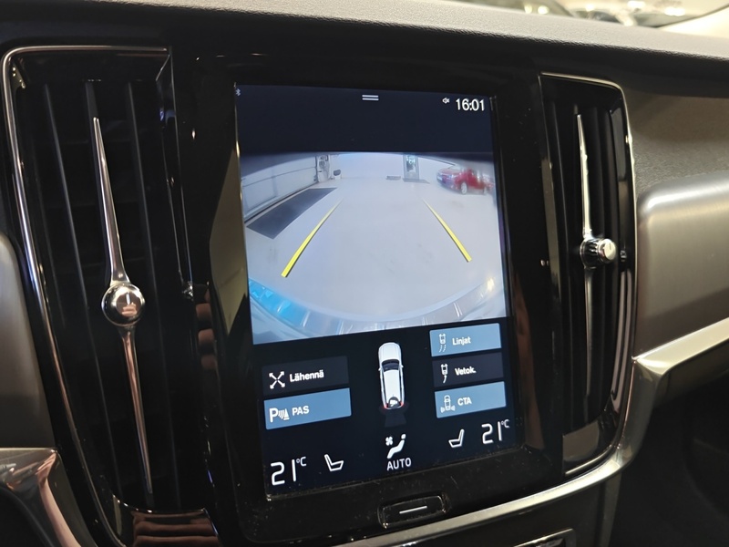 Volvo V90 Cross Country vaihtoauto