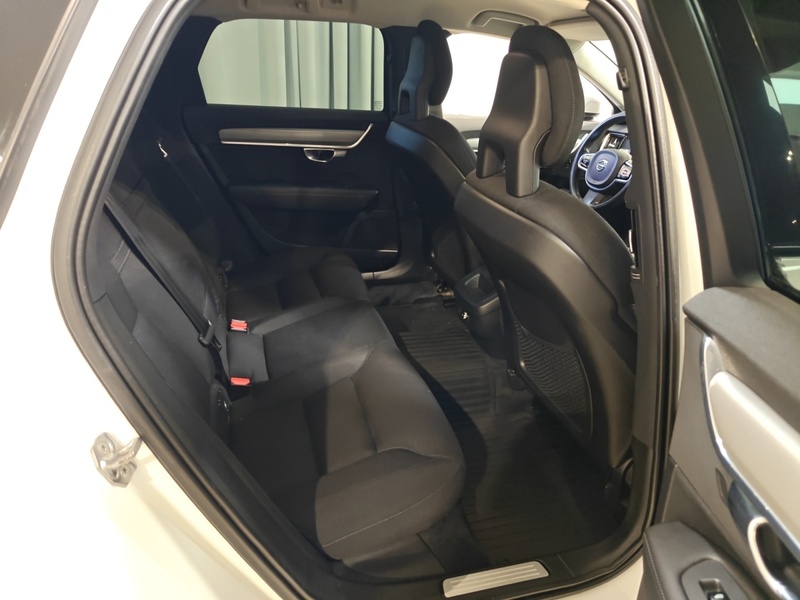 Volvo V90 Cross Country vaihtoauto