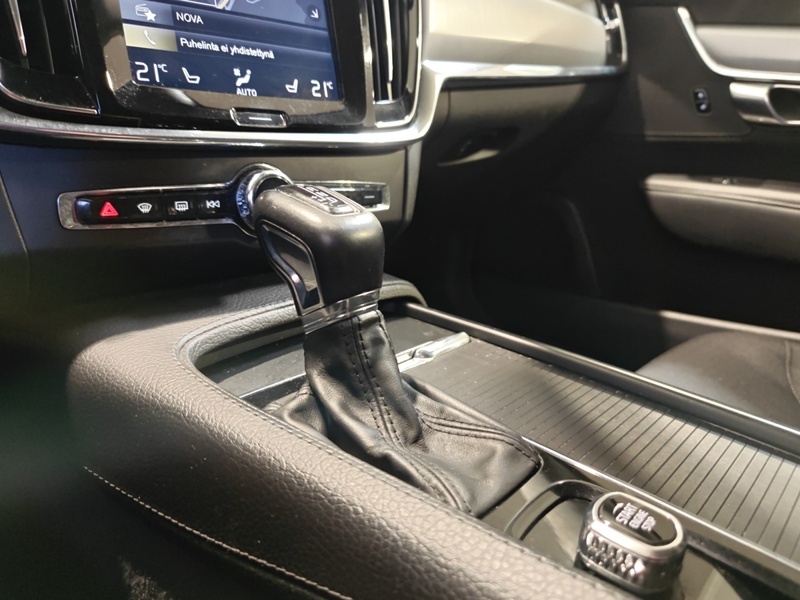 Volvo V90 Cross Country vaihtoauto