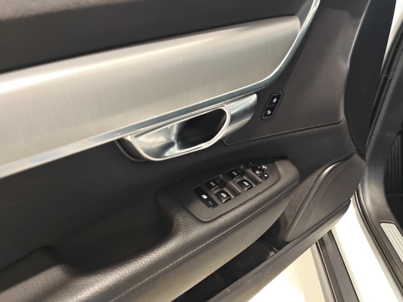 Volvo V90 Cross Country vaihtoauto