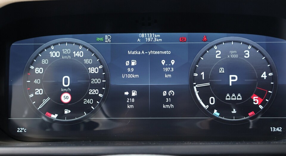 Land Rover Defender vaihtoauto