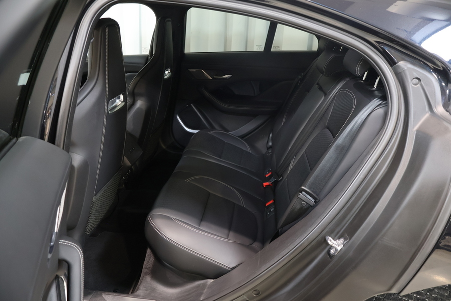 Jaguar I-PACE vaihtoauto