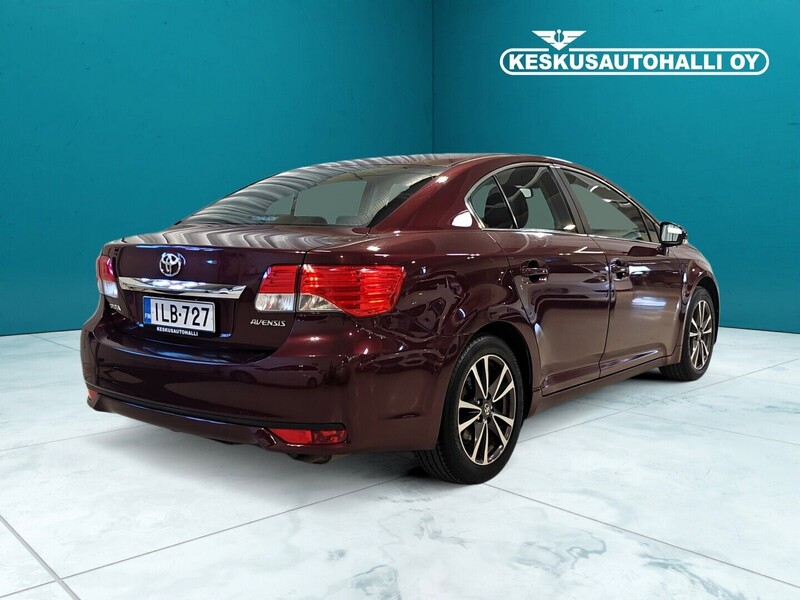 Toyota Avensis vaihtoauto