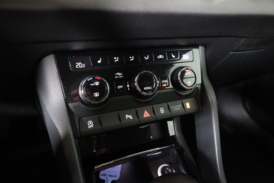 Skoda Karoq vaihtoauto