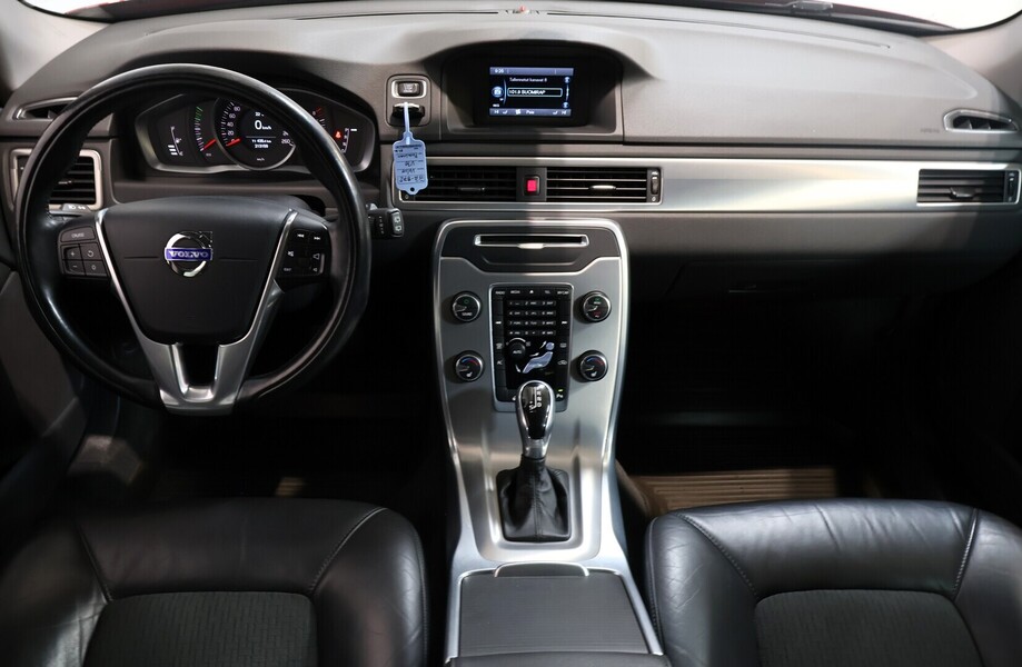 Volvo V70 vaihtoauto