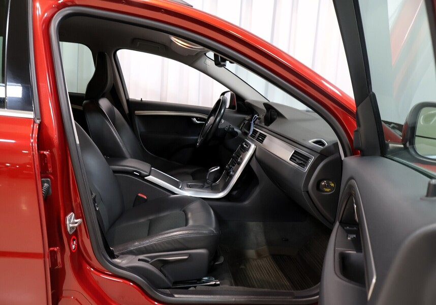 Volvo V70 vaihtoauto