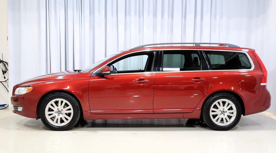 Volvo V70 vaihtoauto