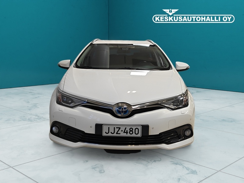 Toyota Auris vaihtoauto