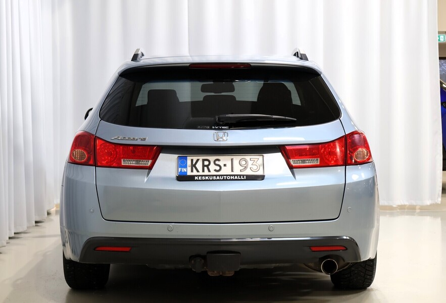 Honda Accord vaihtoauto