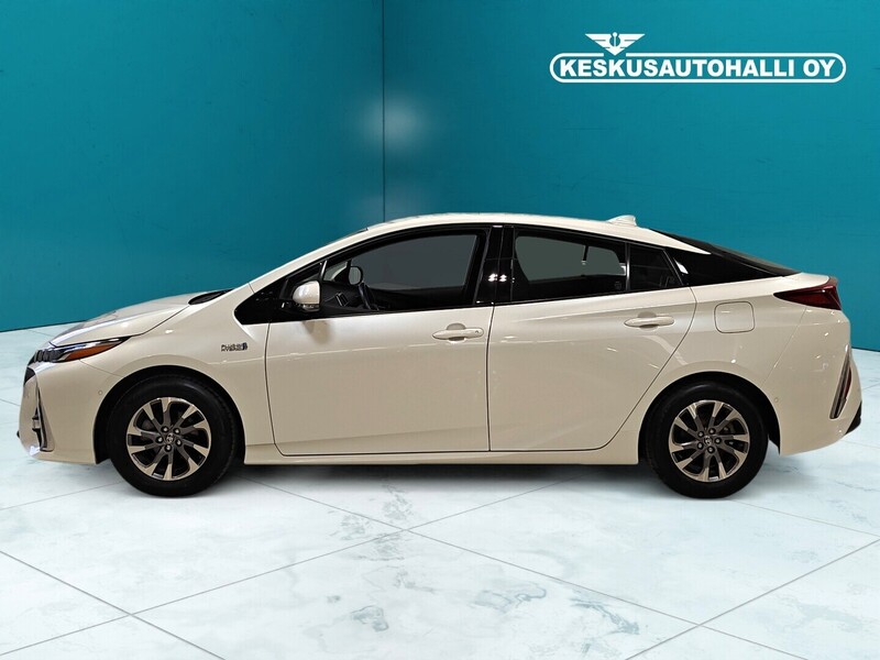 Toyota Prius Plug-in vaihtoauto
