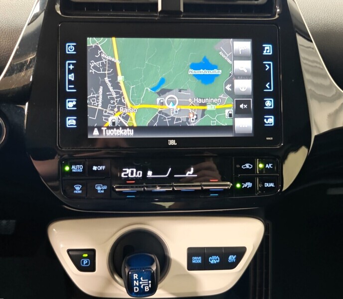 Toyota Prius Plug-in vaihtoauto