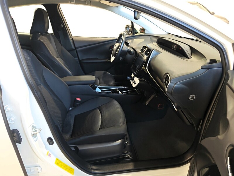 Toyota Prius Plug-in vaihtoauto