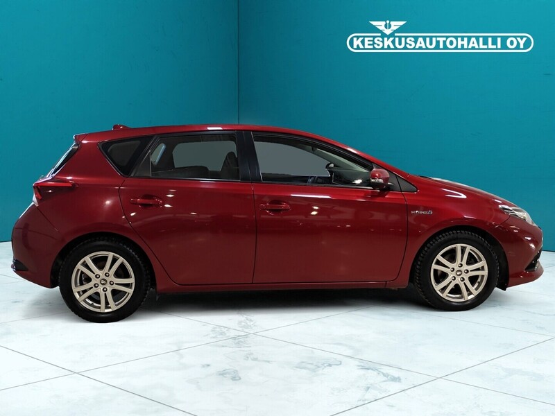 Toyota Auris vaihtoauto