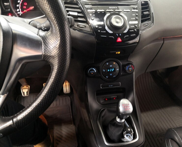 Ford Fiesta vaihtoauto
