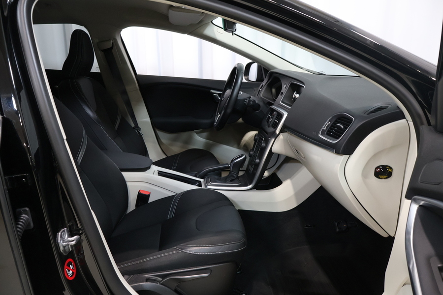 Volvo V40 vaihtoauto