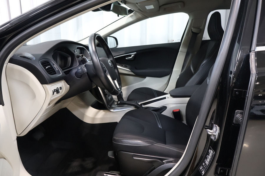 Volvo V40 vaihtoauto