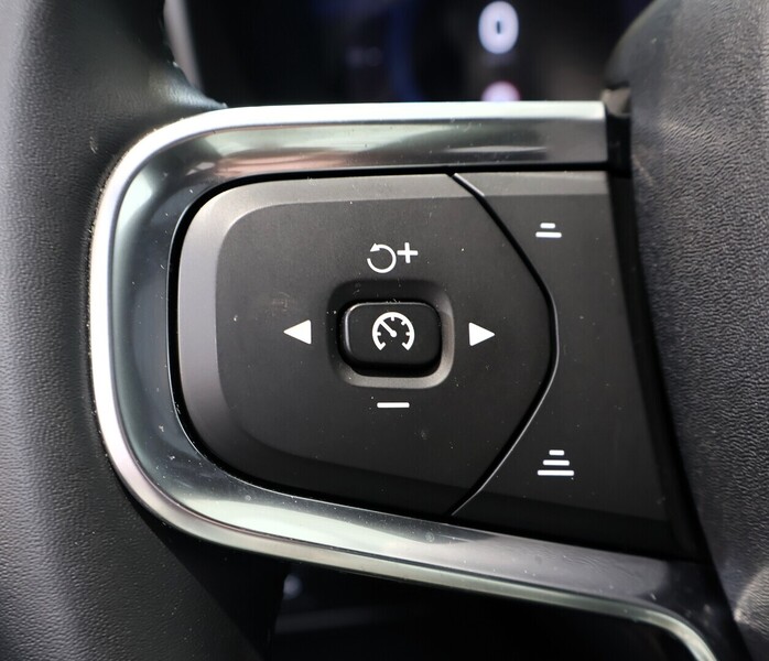 Volvo EX40 vaihtoauto