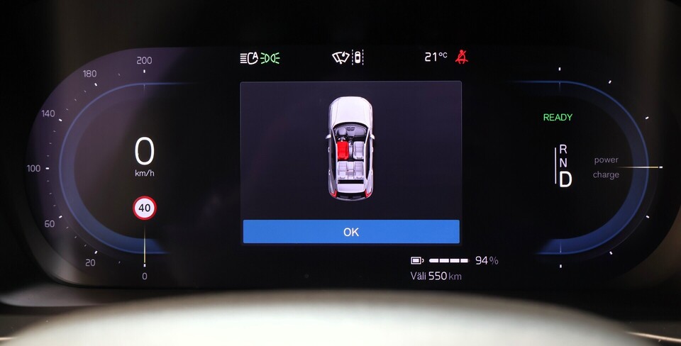 Volvo EX40 vaihtoauto