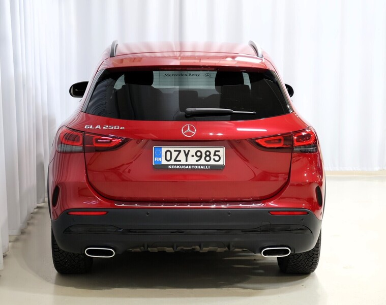 Mercedes-Benz GLA vaihtoauto