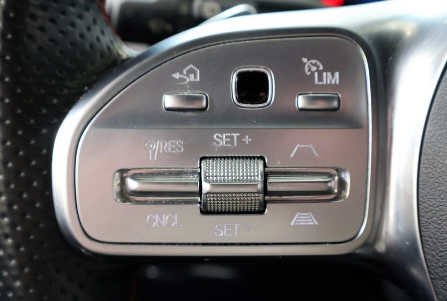 Mercedes-Benz GLA vaihtoauto