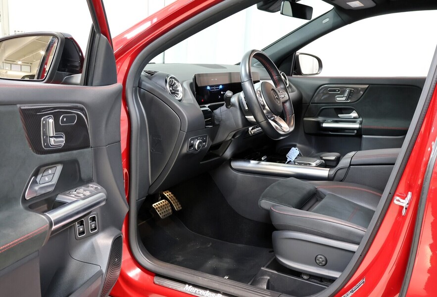 Mercedes-Benz GLA vaihtoauto