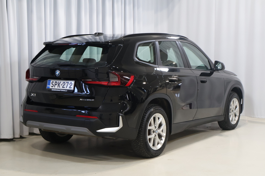 BMW X1 vaihtoauto