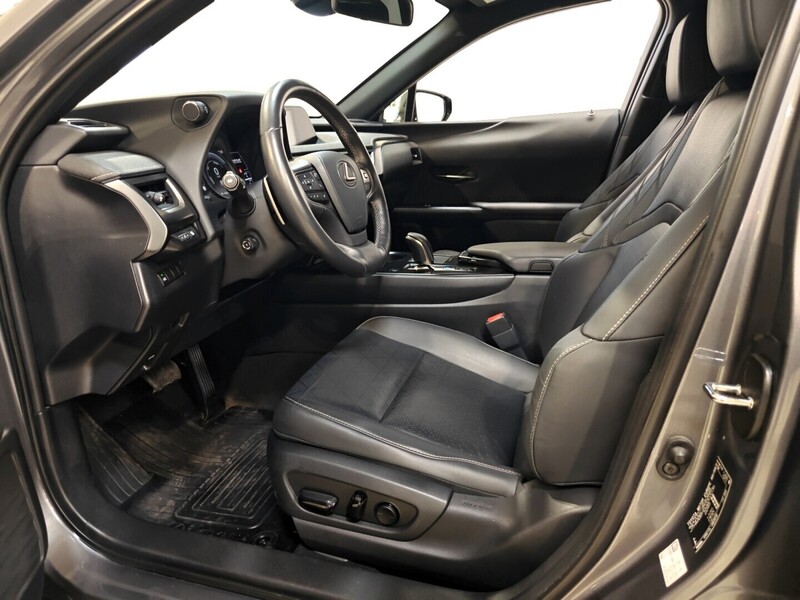 Lexus UX vaihtoauto