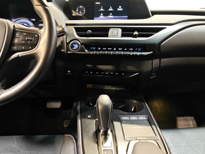 Lexus UX vaihtoauto
