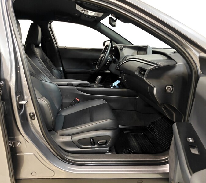 Lexus UX vaihtoauto