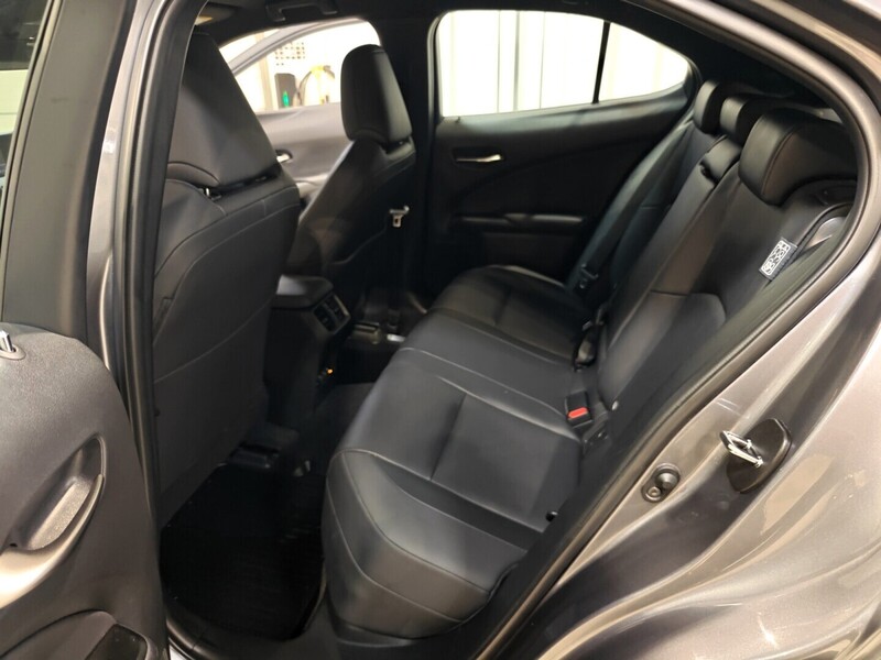 Lexus UX vaihtoauto