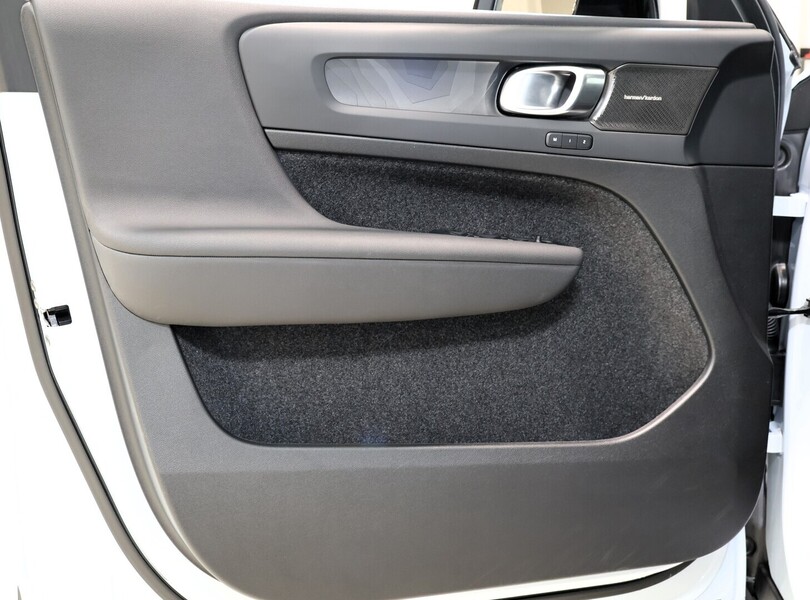 Volvo EC40 vaihtoauto