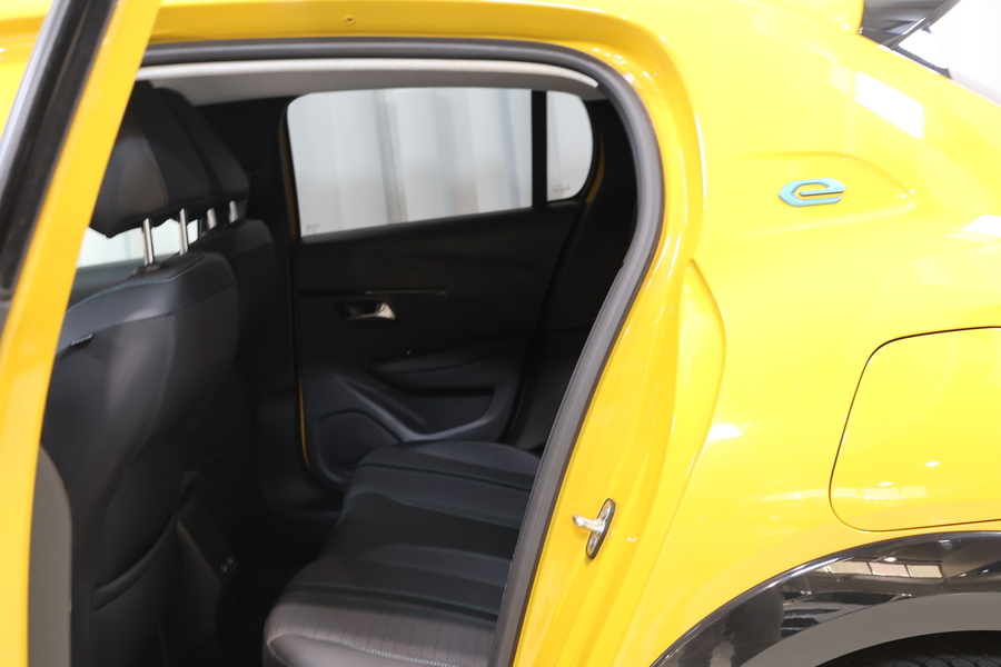 Peugeot e-208 vaihtoauto