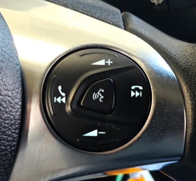 Ford Transit Connect vaihtoauto