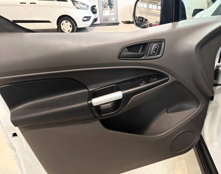 Ford Transit Connect vaihtoauto