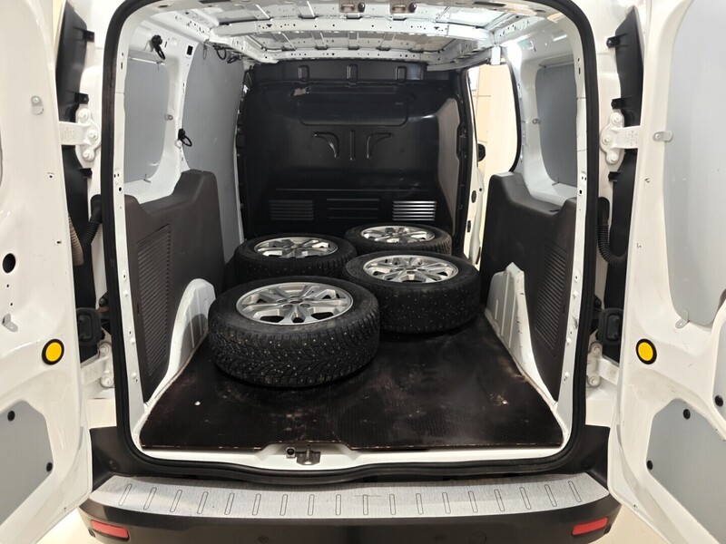 Ford Transit Connect vaihtoauto