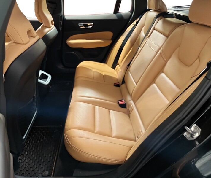 Volvo V60 Cross Country vaihtoauto