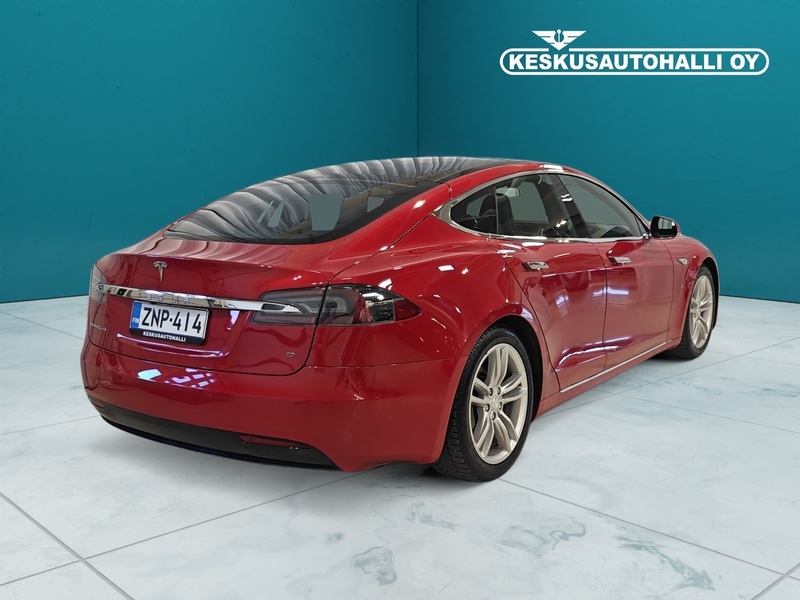 Tesla Model S vaihtoauto