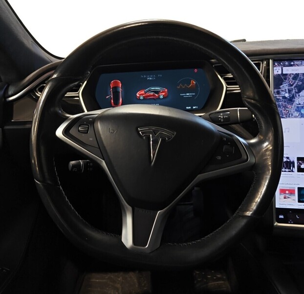 Tesla Model S vaihtoauto