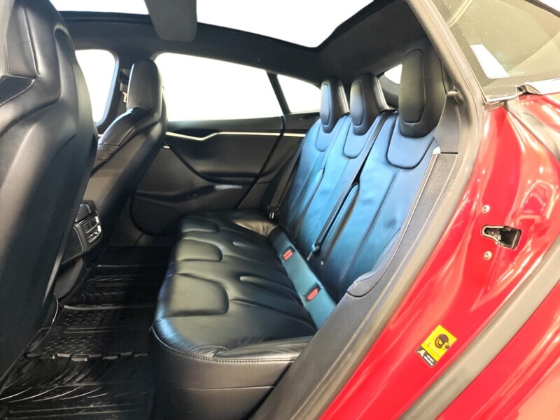 Tesla Model S vaihtoauto