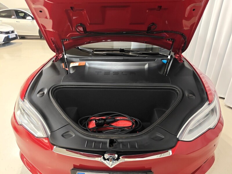 Tesla Model S vaihtoauto