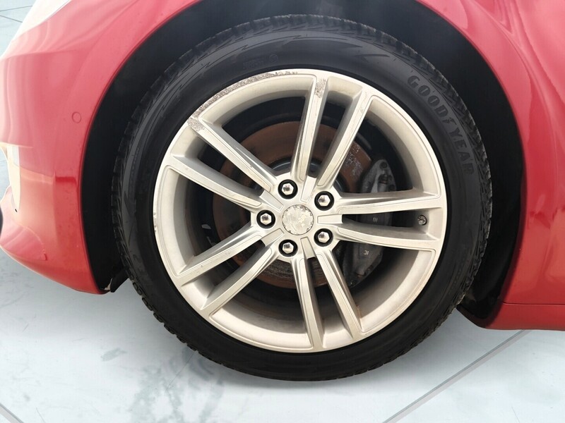 Tesla Model S vaihtoauto