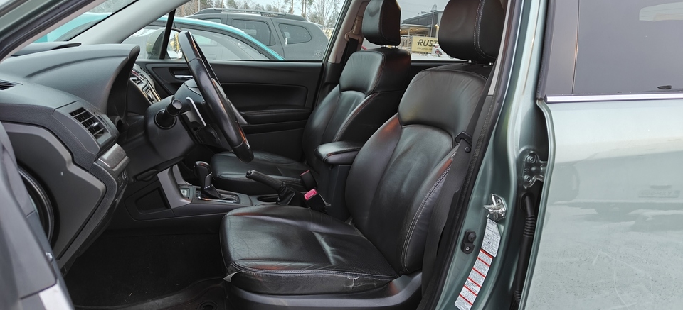 Subaru Forester vaihtoauto