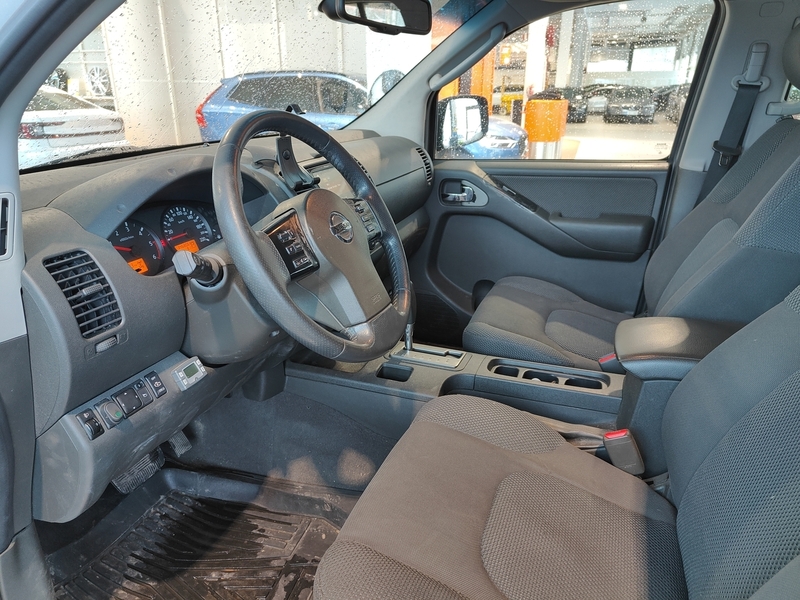 Nissan Navara vaihtoauto