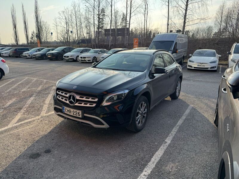 Mercedes-Benz GLA vaihtoauto